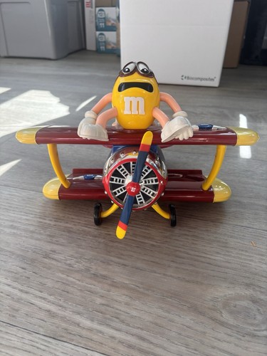 Barnstorming bi plane - m&m’s,