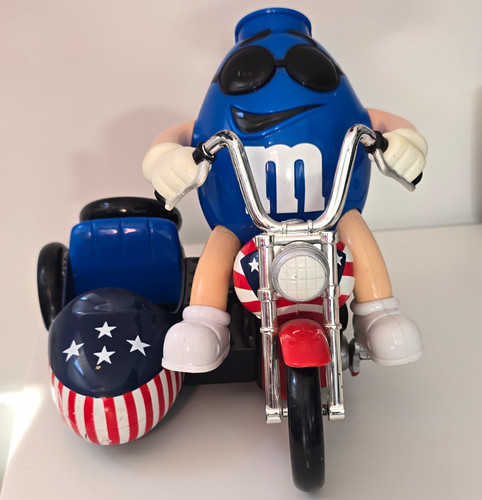 Vintage blue character - m&m,