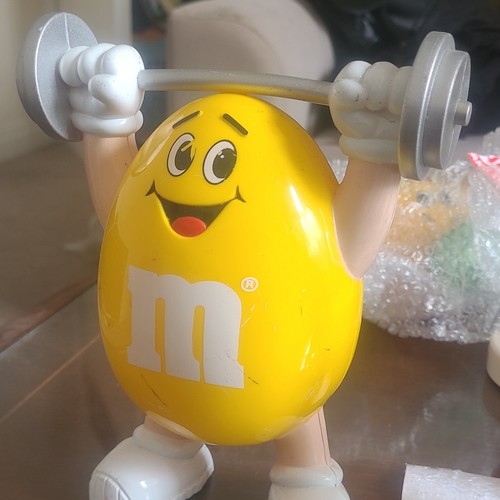 Vintage waving hand - m&m’s,
