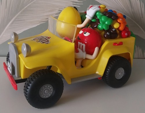 Yellow jeep sweet candy - yellow,