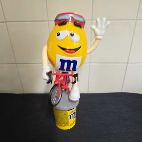 Yellow tour de france - m&m's,