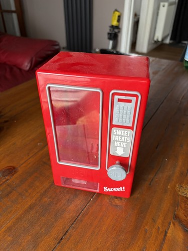 Red pull knob - pull, machine