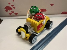 M&MS YELLOW HOT ROD CAR CANDY