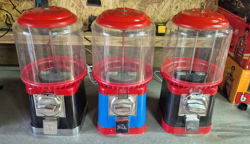 Beaver gumball vending machine - vending,